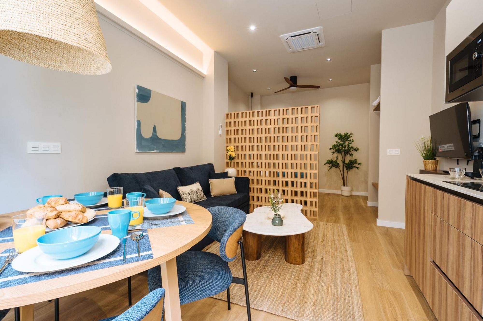 New Hostly Alameda * Sevilla