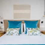 New Hostly Alameda Apartments